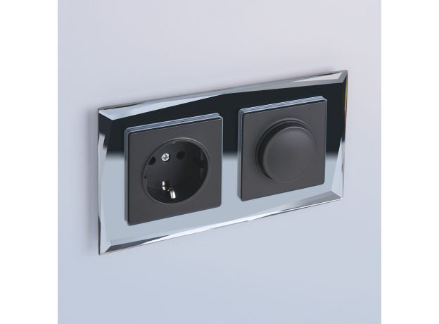 Рамка из стекла на 2 поста Diamant черный W0021208