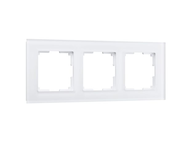 Рамка из стекла на 3 поста Favorit белый матовый W0031105