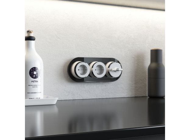 Рамка из стекла на 3 поста черный W0035108