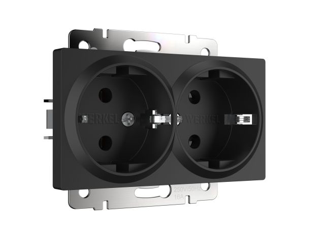 Розетка двойная с заземлением (черный матовый) W1172008