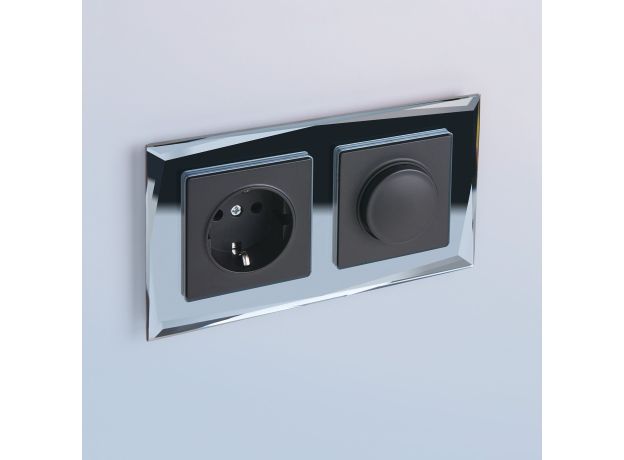 Розетка с заземлением, безвинтовой зажим (черный матовый) W1171308