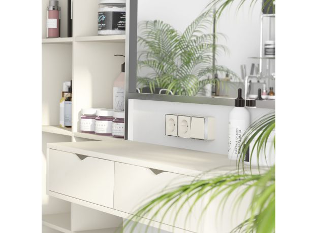 Розетка с заземлением Gallant слоновая кость W5071003