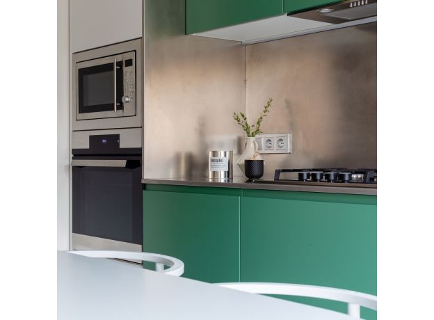 Выключатель одноклавишный проходной (cеребряный рифленый) W1112009