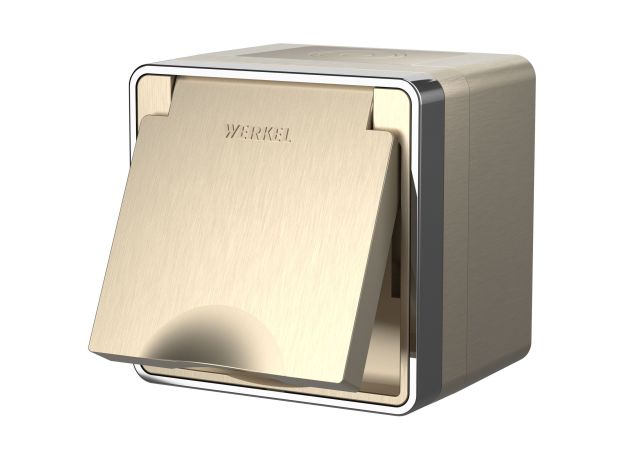 Розетка влагозащ. с зазем. с защит. крышкой и шторками Gallant шампань рифленый W5071210