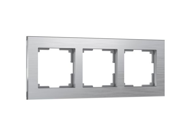 Рамка из металла на 3 поста Аluminium алюминий W0031706