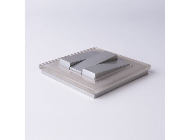 Рамка из стекла на 1 пост Favorit дымчатый W0011117