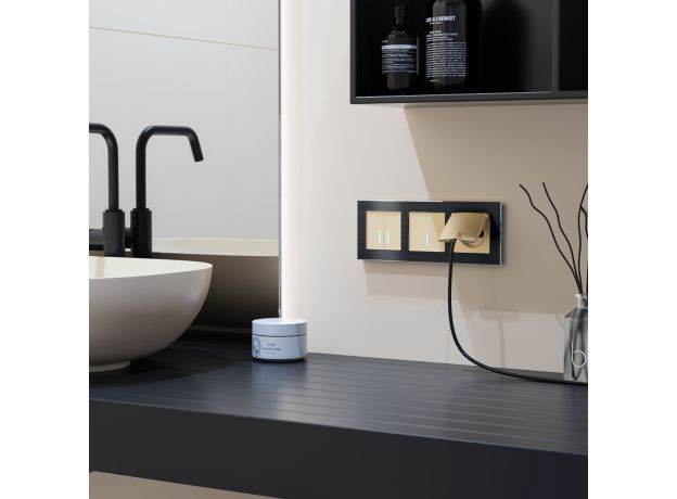 Рамка из металла на 3 поста Аluminium черный алюминий W0031708