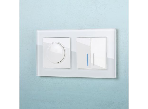 Выключатель двухклавишный с подсветкой (белый) W1120101