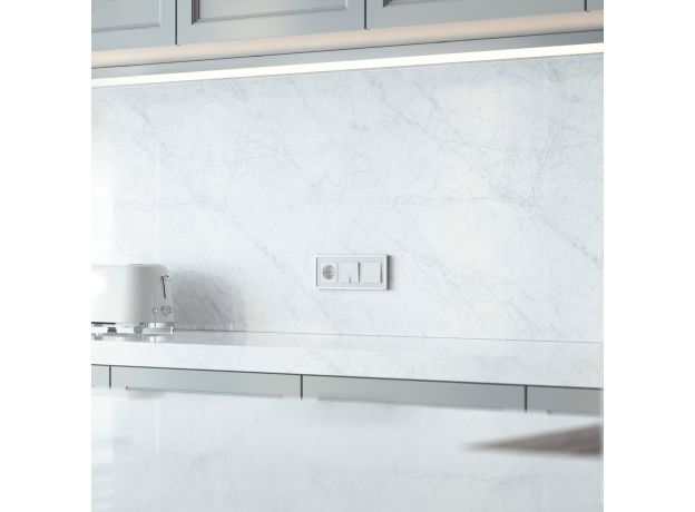 Выключатель одноклавишный проходной с подсветкой (белый) W1112101