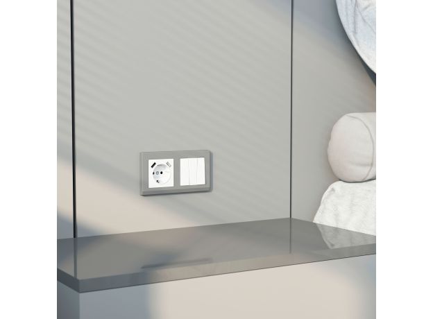 Выключатель трехклавишный (белый) W1130001