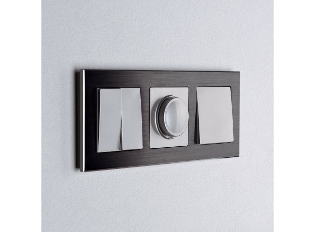 W1112006/ Выключатель одноклавишный проходной (серебряный) W1112006