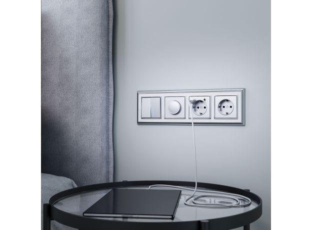 W1122106/ Выключатель двухклавишный проходной с подсветкой (серебряный) W1122106