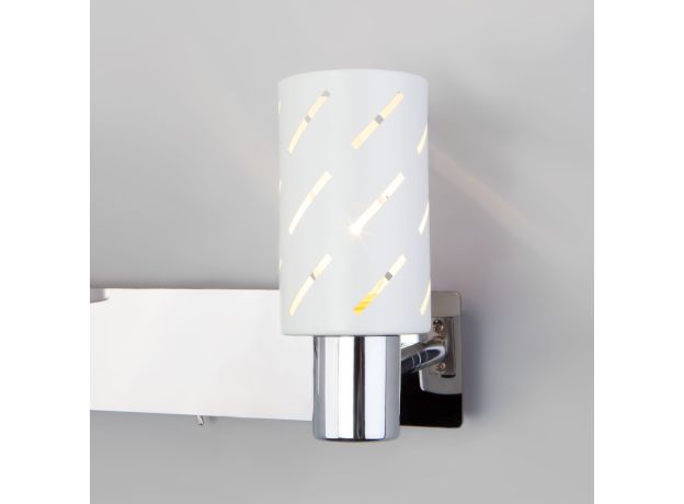 Настенный светильник с поворотными плафонами 20090/2 белый/хром