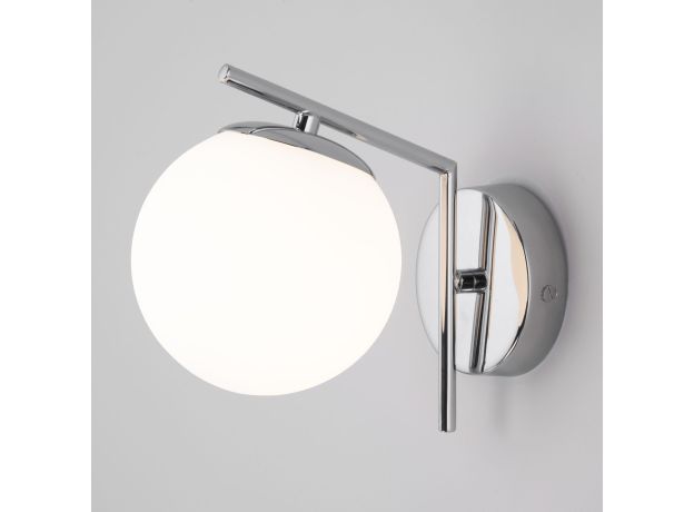 Бра со стеклянным плафоном 70152/1 хром