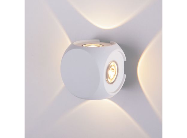 Пылевлагозащи<wbr>щенный светодиодный светильник CUBE белый IP54 1504 TECHNO LED