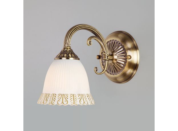 Бра со стеклянным плафоном 60107/1 античная бронза