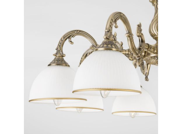 Классическая потолочная люстра 60106/8 античная бронза