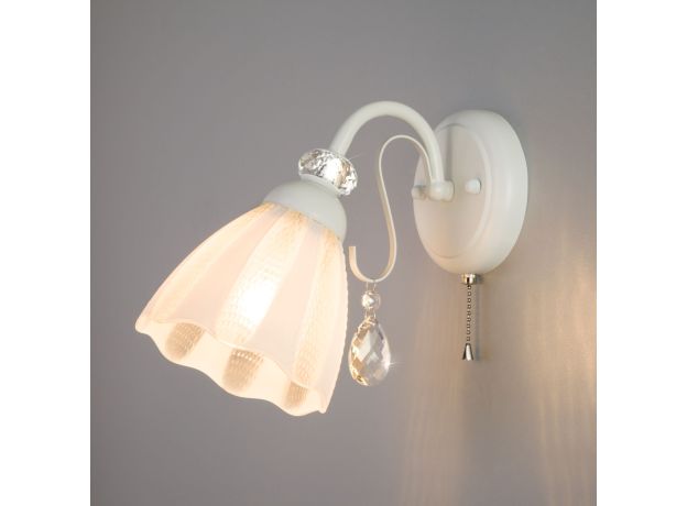 Настенный светильник 30155/1 белый