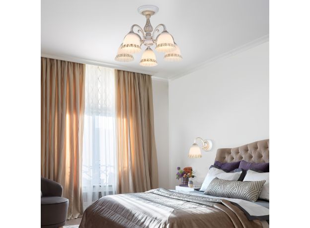 Потолочная люстра со стеклянными плафонами 60107/5 белый с золотом