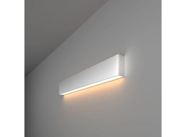 Линейный светодиодный накладной односторонний светильник 53см 10Вт 3000К серебряный 101-100-30-53