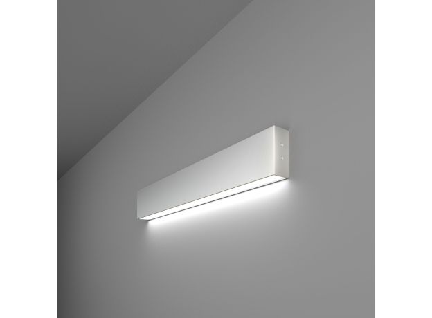 Линейный светодиодный накладной односторонний светильник 53см 10Вт 6500К серебряный 101-100-30-53