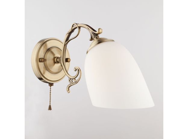 Бра классическое с плафоном 22010/1 античная бронза