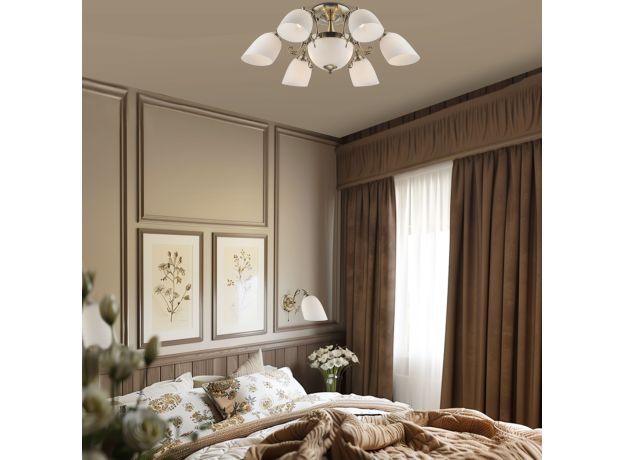 Бра классическое с плафоном 22010/1 античная бронза