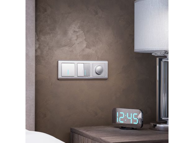 W1110109/ Выключатель одноклавишный с подсветкой (cеребряный рифленый) W1110109