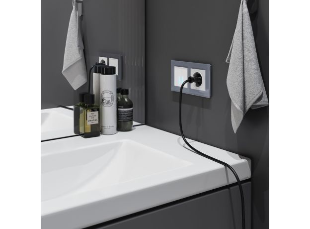 Сенсорный выключатель двухклавишный с подсветкой 1000 Вт белый W4520001