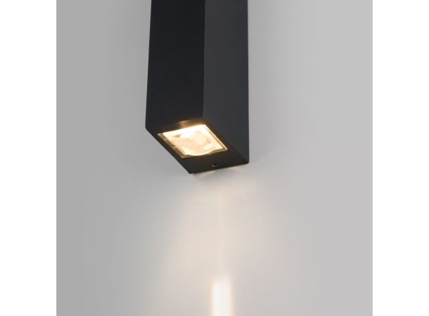 Уличный настенный светильник Blaze LED 3000K черный IP65 35136/W черный