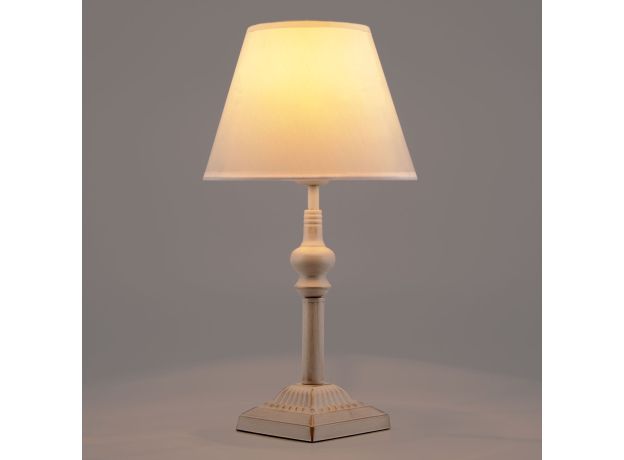 Классическая настольная лампа 01061/1 белый с золотом