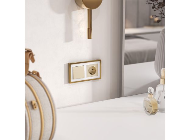 W0022853/ Рамка на 2 поста Baguette (белый/золотистая латунь) W0022853