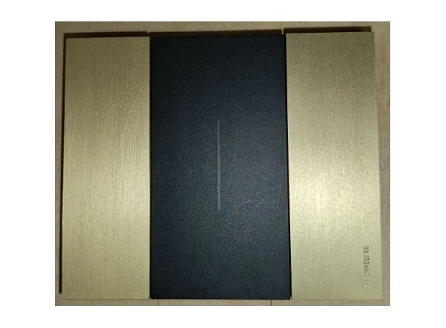 KA4802LT Bticino LIVING NOW. Декоративная рамка 2 модуля. Латунь