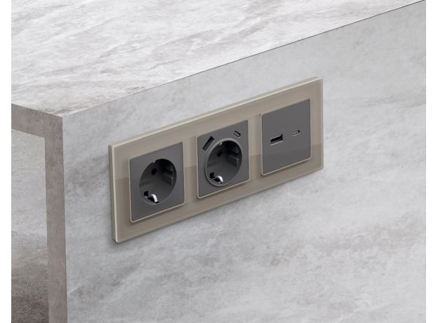 AP6610 Лицевая панель ALFA (Антрацит серый) для розетки 2USB тип A+C QUANT